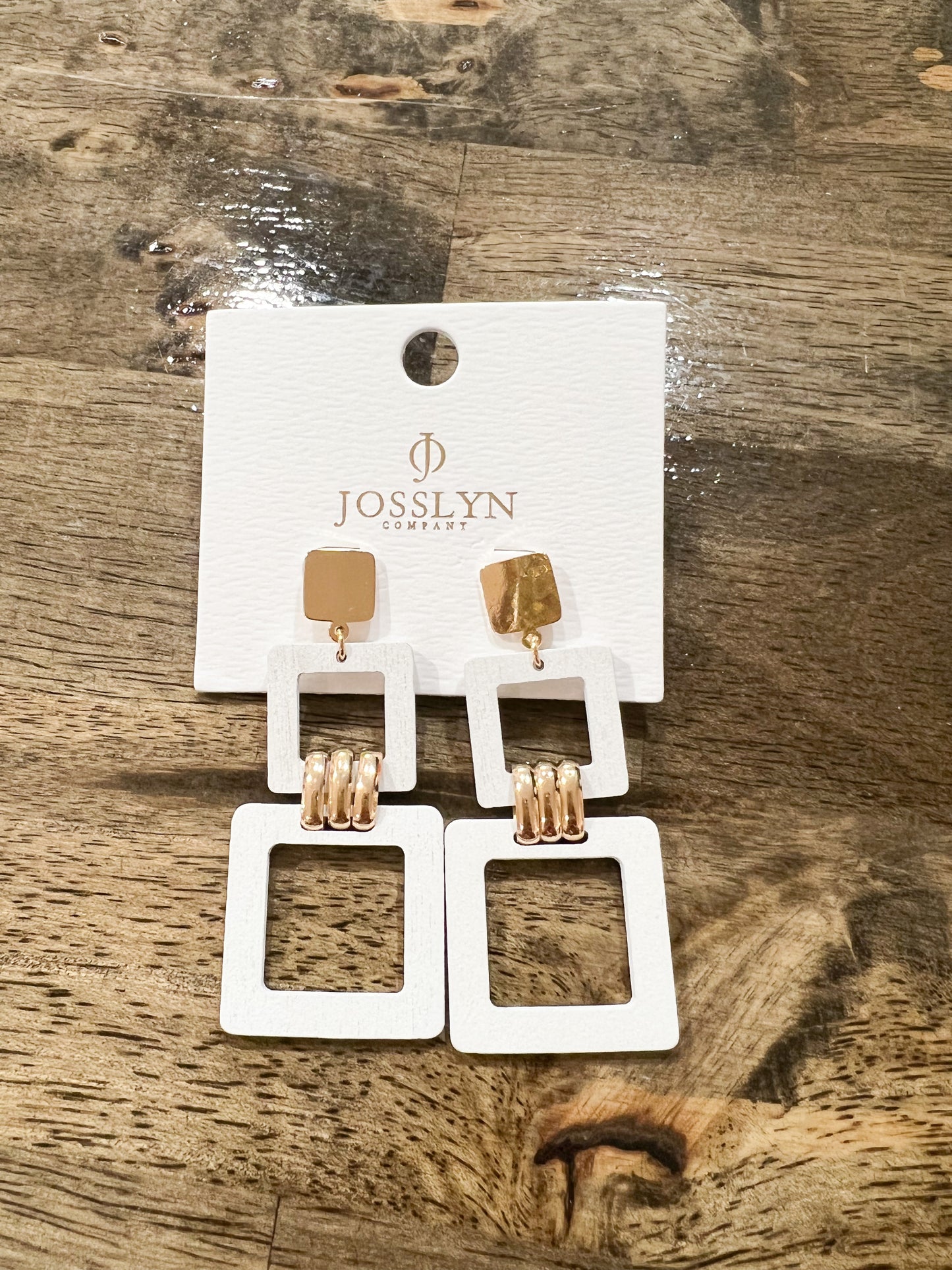 the kayla dangle earring