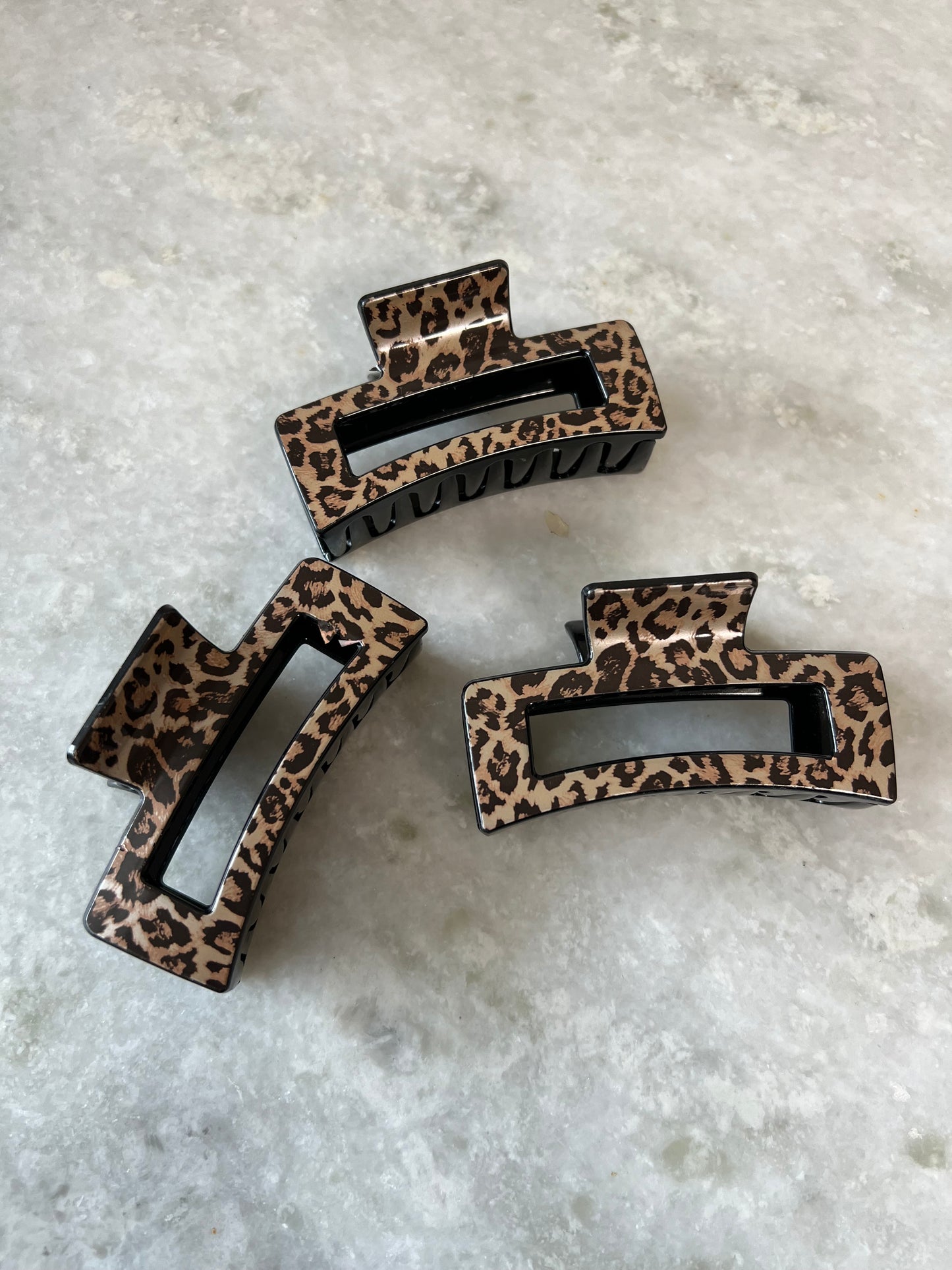 cheetah claw clip