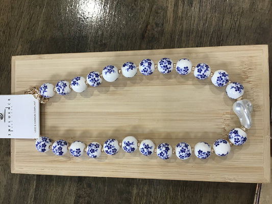 Floral Blue Pearl Necklace