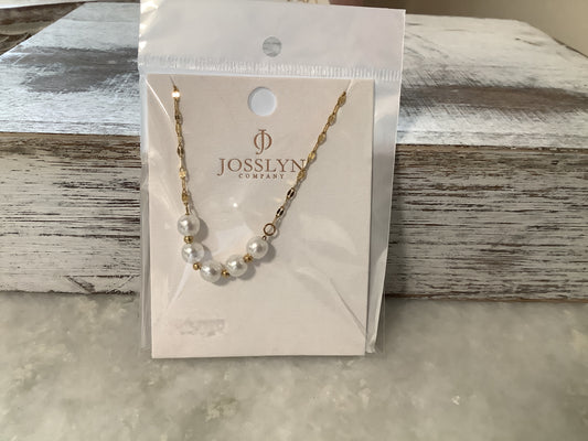 Pearl Love Necklace