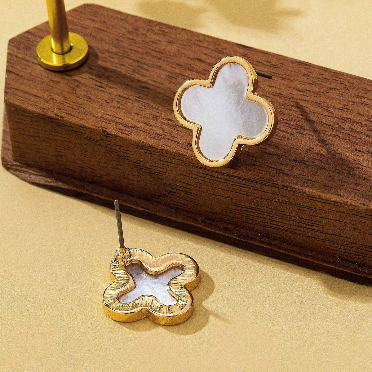 Mother of Pearl Clover