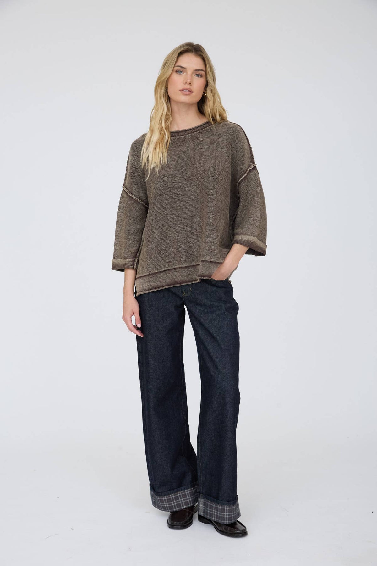 WASHED INVERTED SEAM  SLEEVE