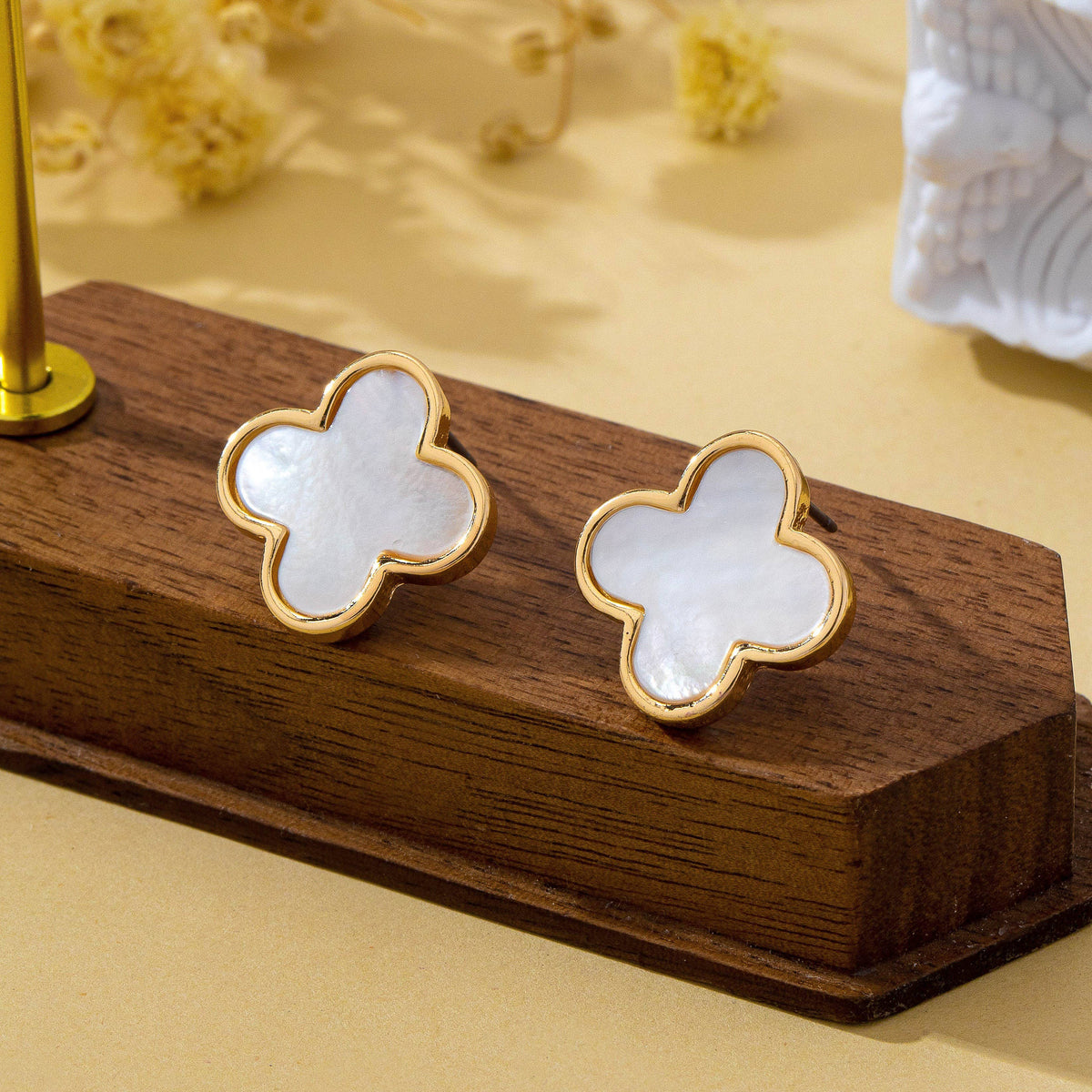Mother of Pearl Clover