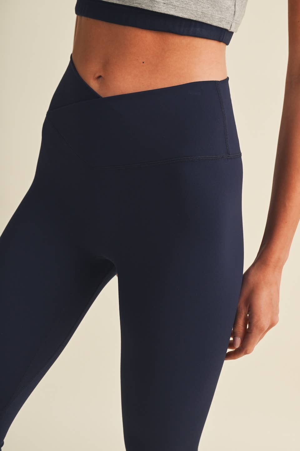 Lexi High Waist Crossover Legging