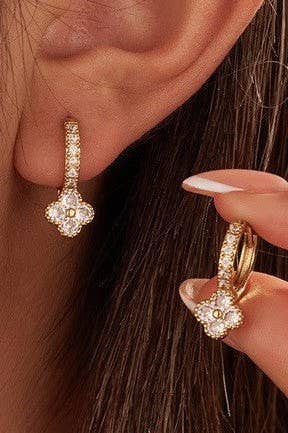 Dainty Clover Huggie earrings