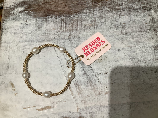 Pearl Poppi Bracelet