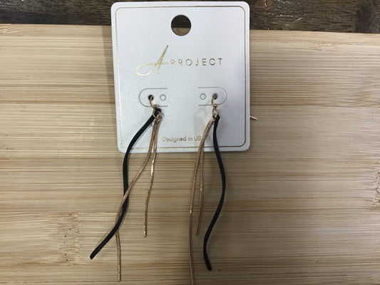 Wavy Dangle Earrings