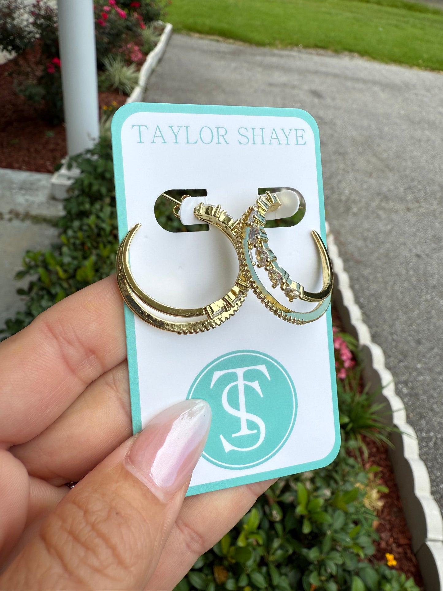 Taylor Shaye Eleanor Hoops