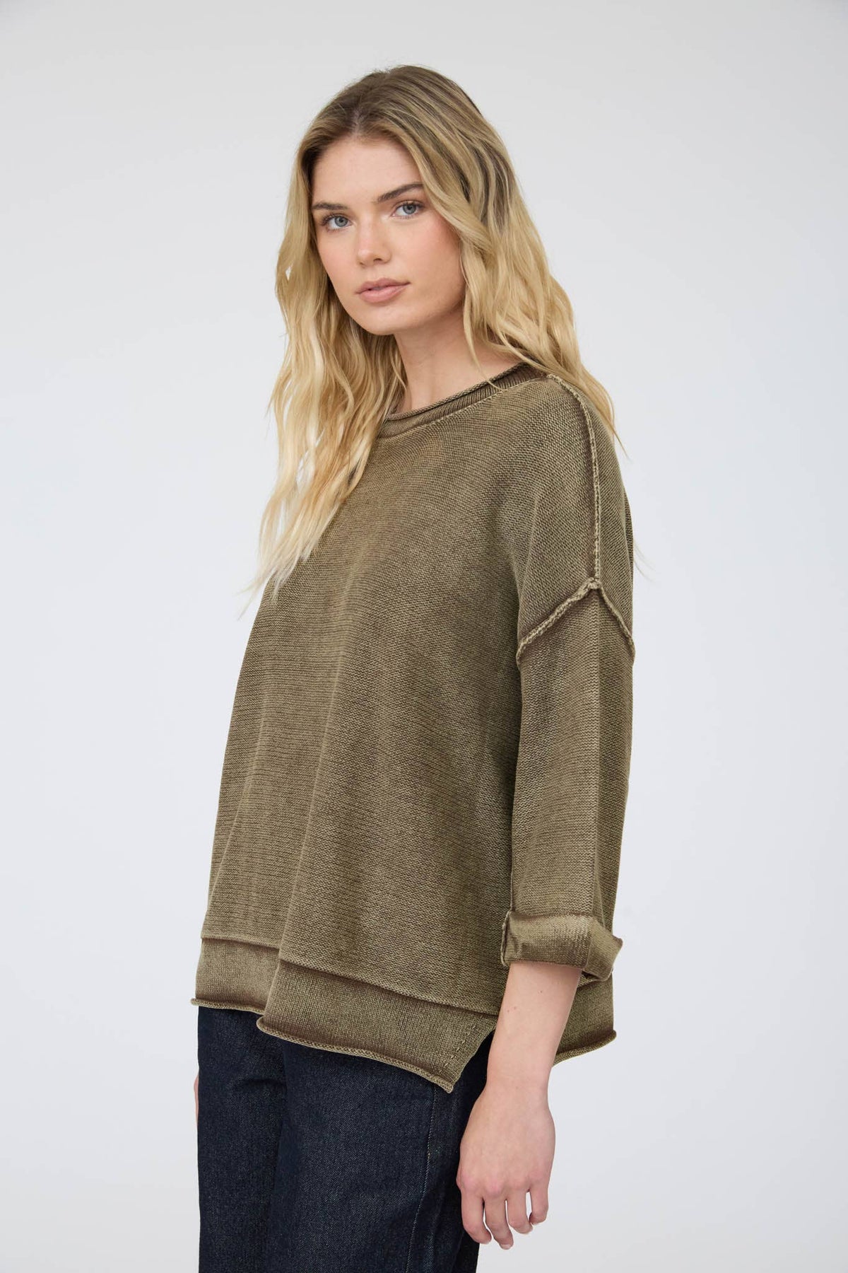 WASHED INVERTED SEAM  SLEEVE