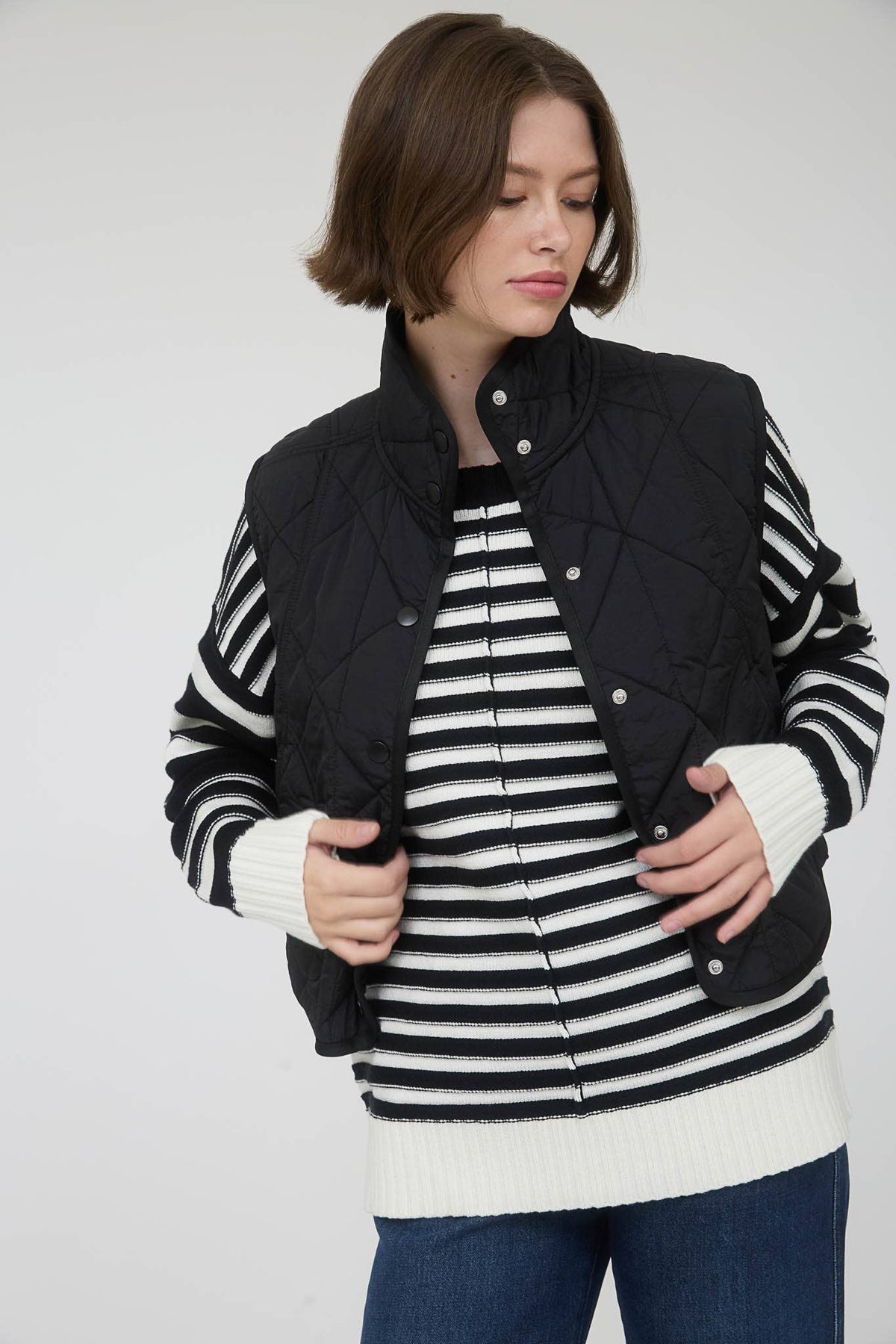 SNAP BUTTON QUILTED PUFFER VEST