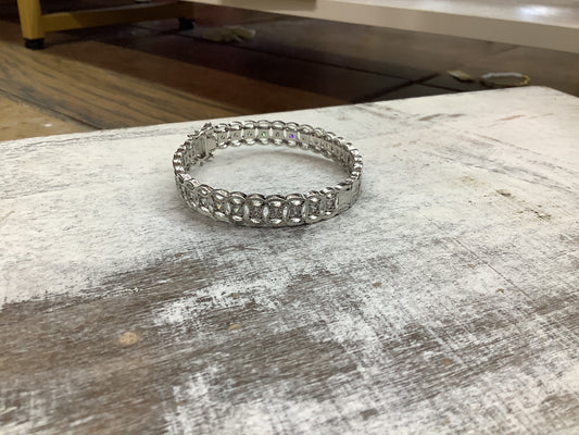 Silver beauty bracelet