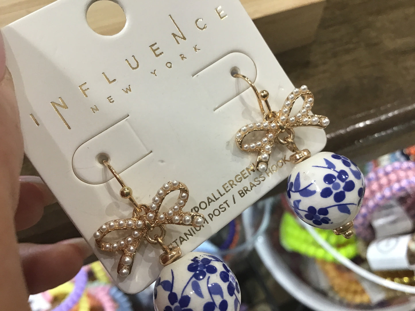 Small bow ball Earring