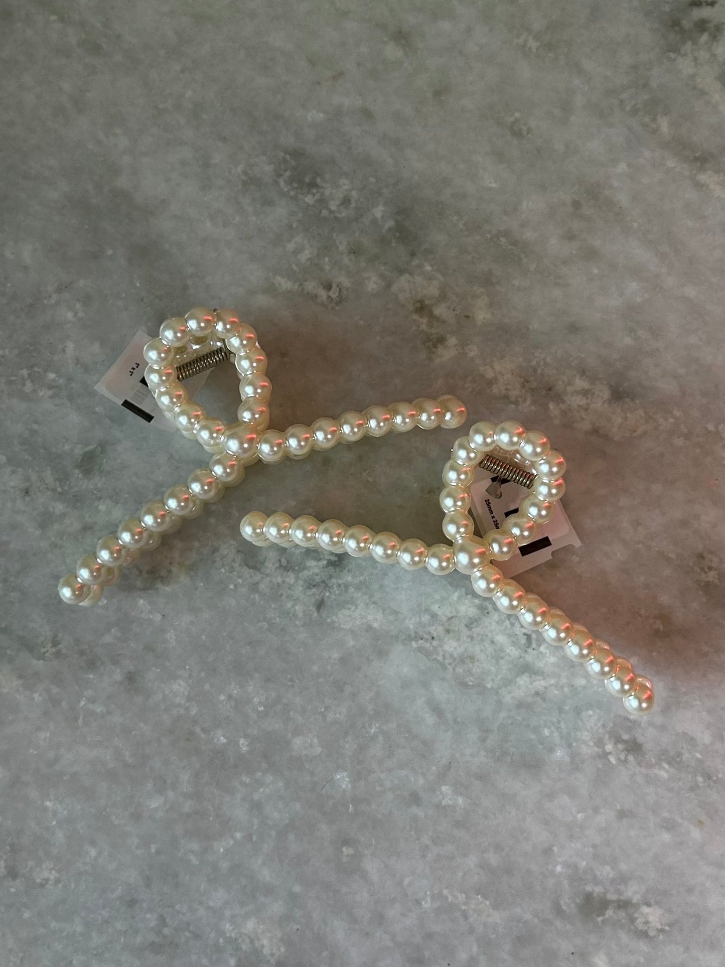 Pearl Bow Claw Clips