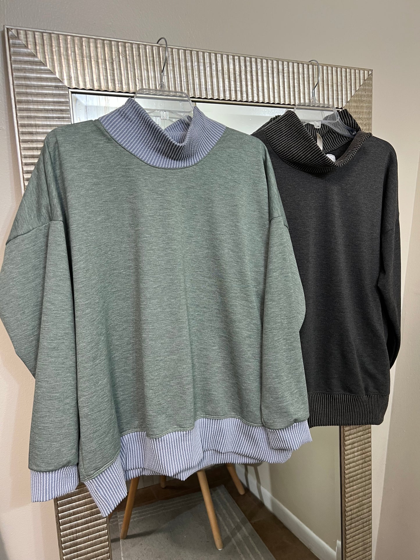 Savanna Mock Neck