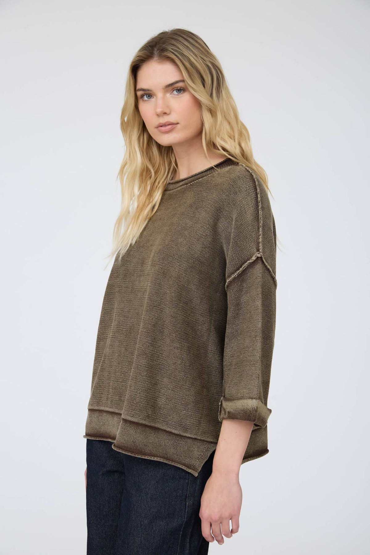 WASHED INVERTED SEAM  SLEEVE