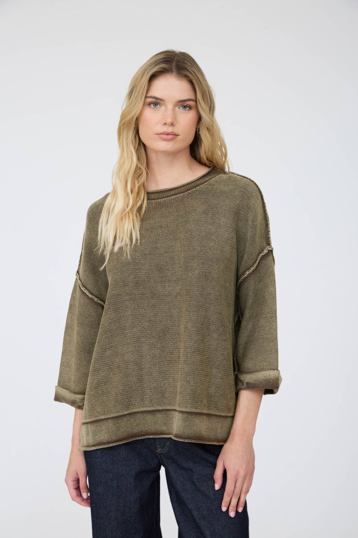 WASHED INVERTED SEAM  SLEEVE