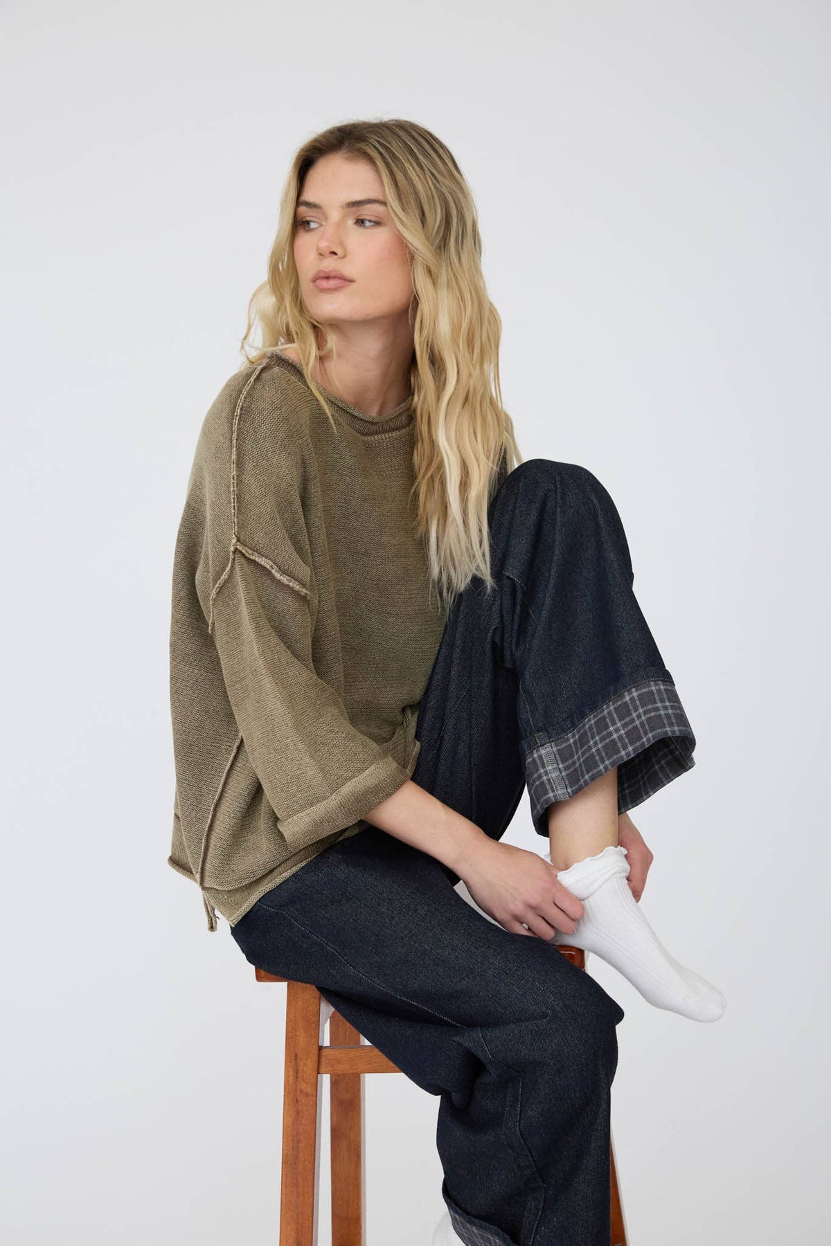 WASHED INVERTED SEAM  SLEEVE