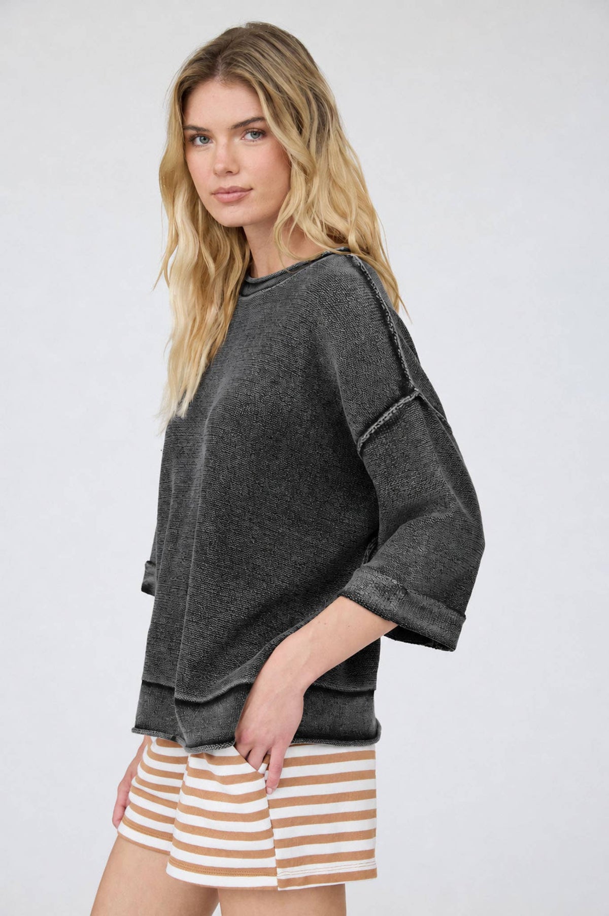 WASHED INVERTED SEAM  SLEEVE